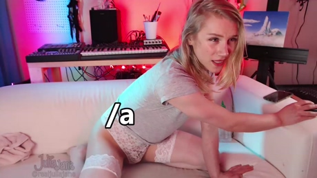 realjuliajane  30-01-2022